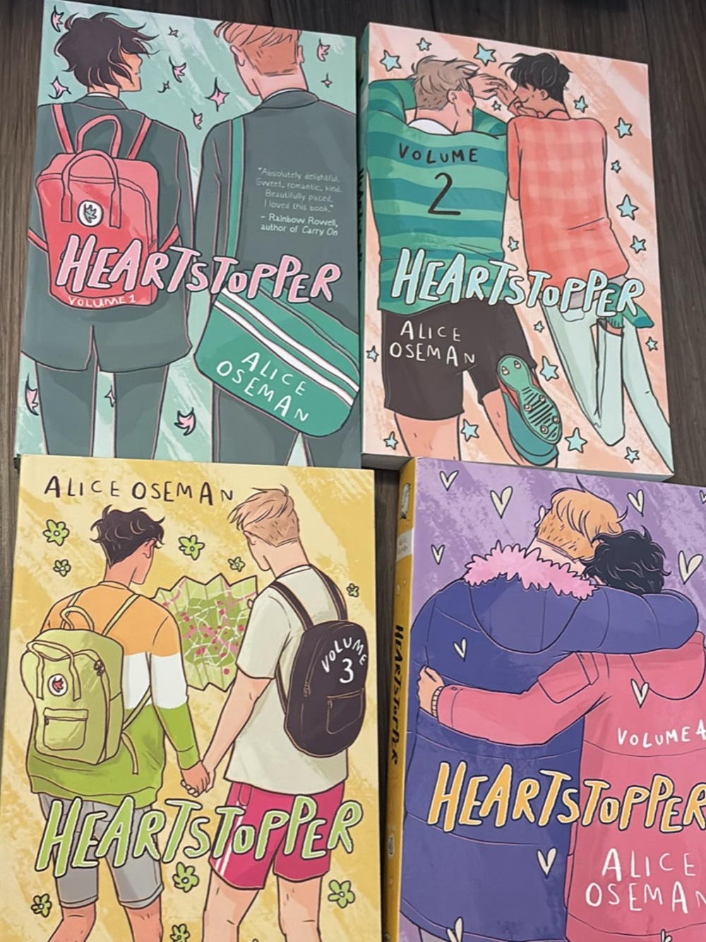 Heartstopper Graphic Novel Boxed Set — Pastel Multi Colors